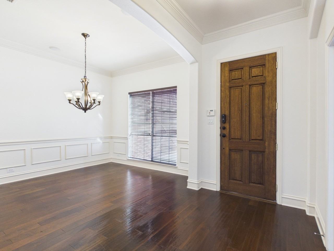 811 Ethan Rd - Photo 6 of 37