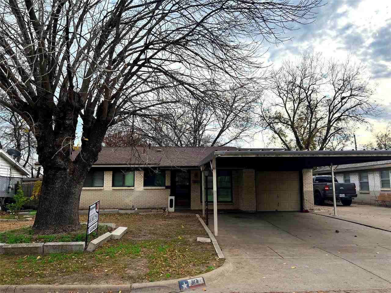 817 W Barron Ave - Photo 6 of 19