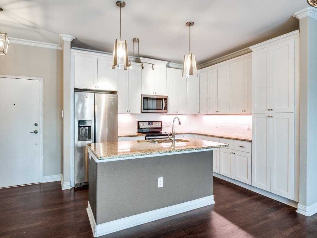 2500 King Arthur Blvd #206