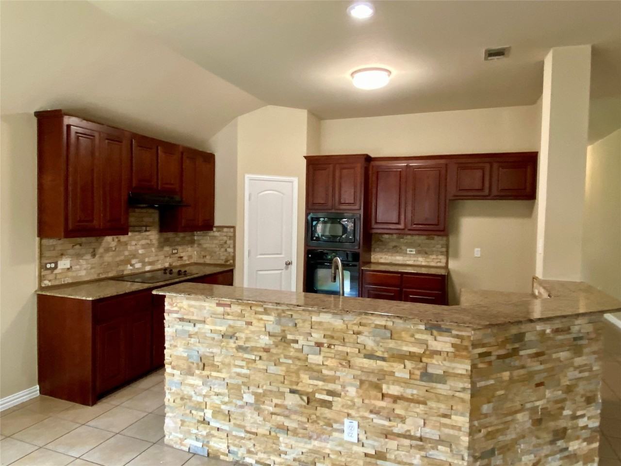 8133 Black Sumac Dr - Photo 6 of 13