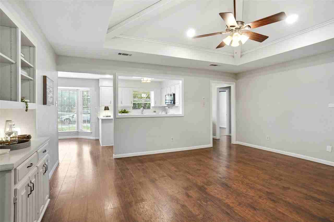 908 Santa Fe Trl - Photo 3 of 18