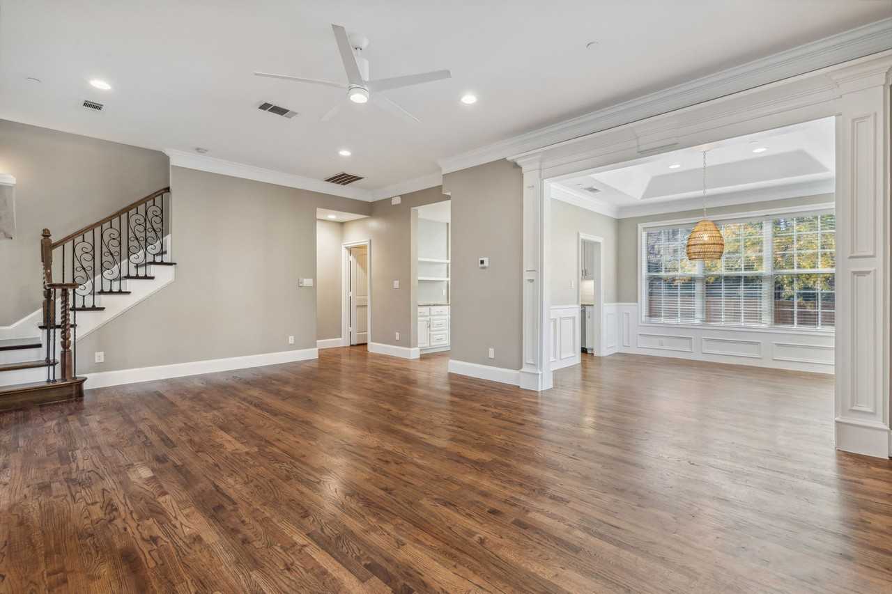 4120 Hawthorne Ave #2 - Photo 3 of 30