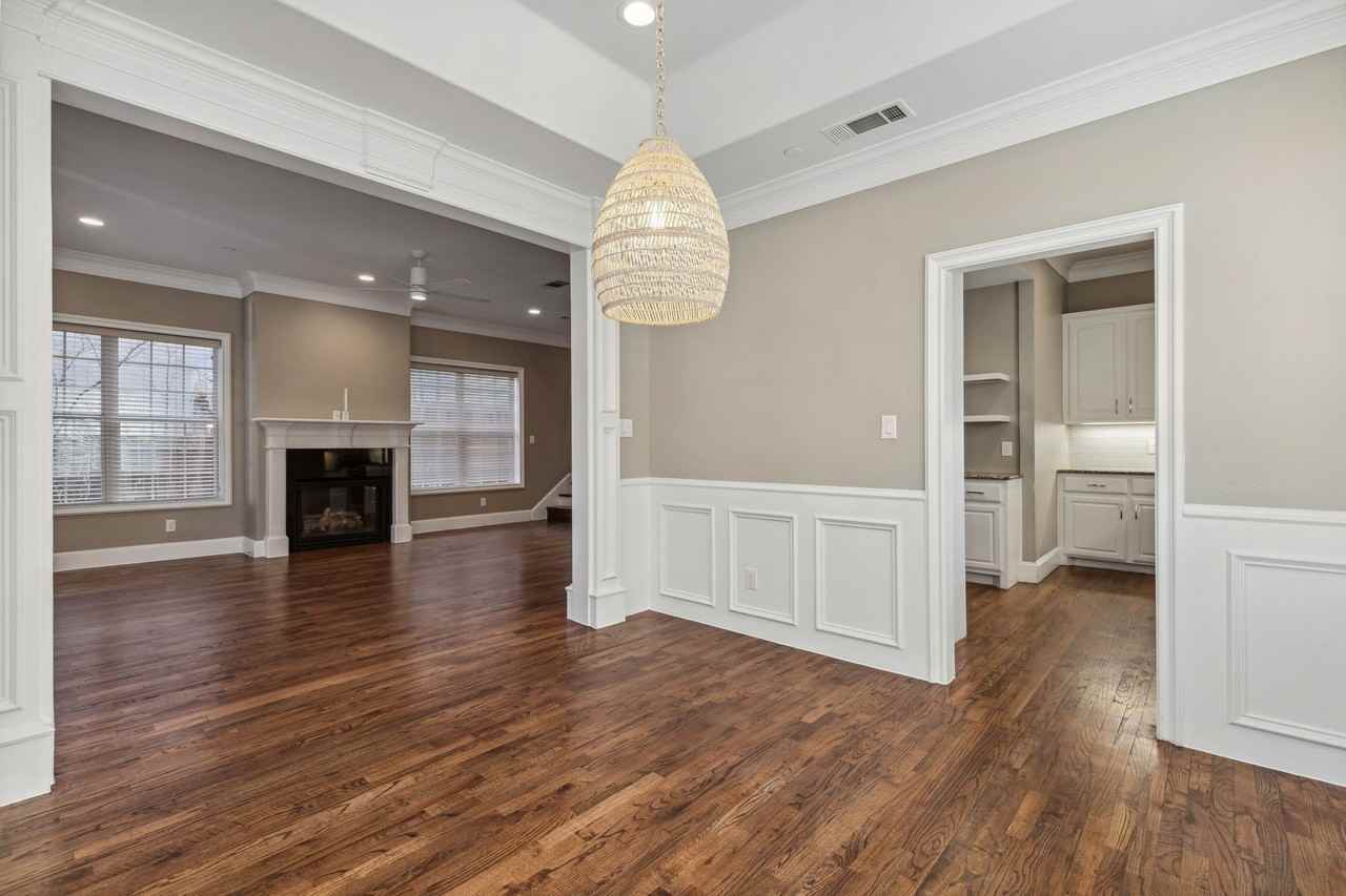 4120 Hawthorne Ave #2 - Photo 6 of 30