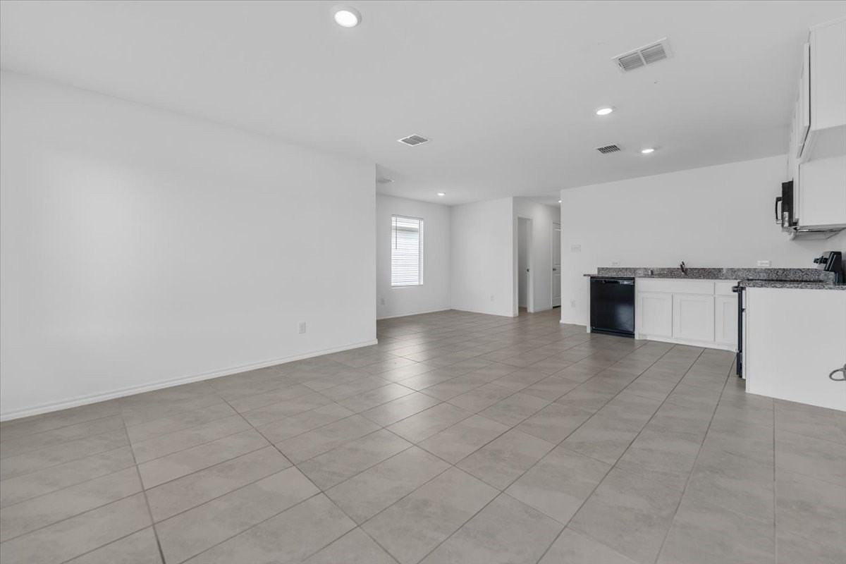 211 Herman Ln - Photo 3 of 20