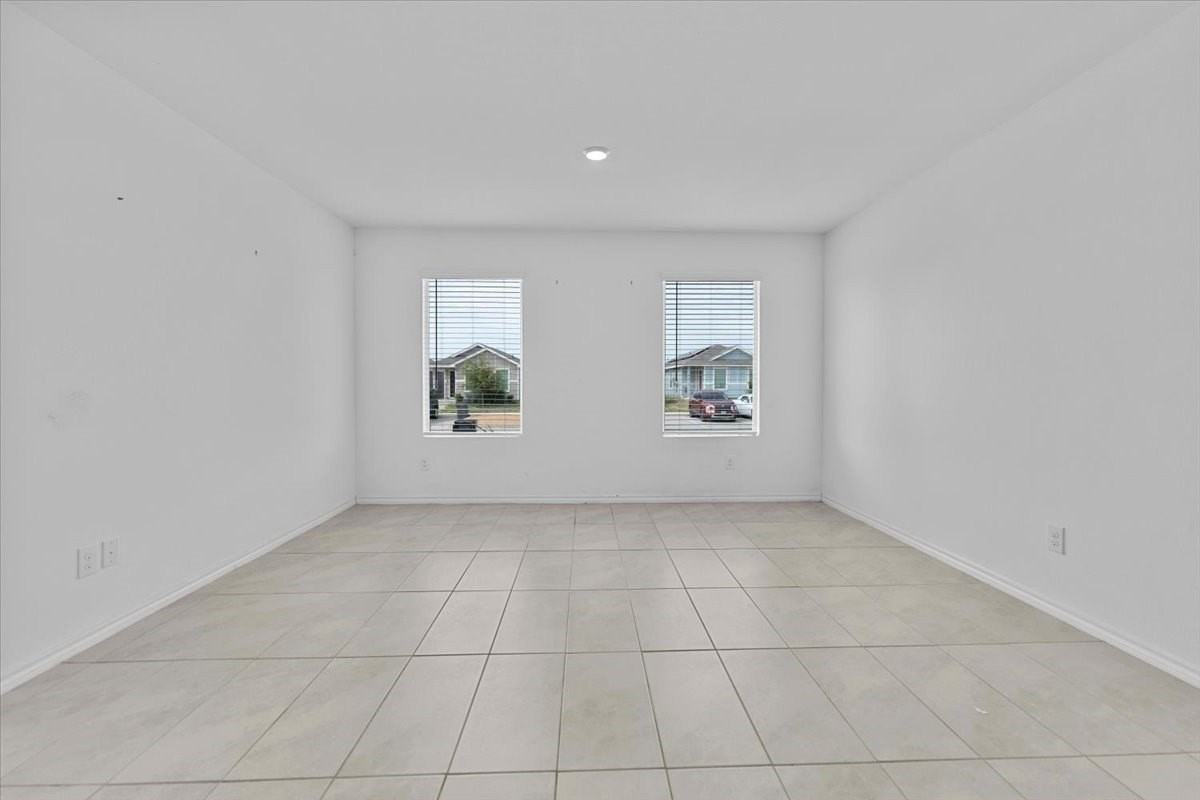 211 Herman Ln - Photo 5 of 20