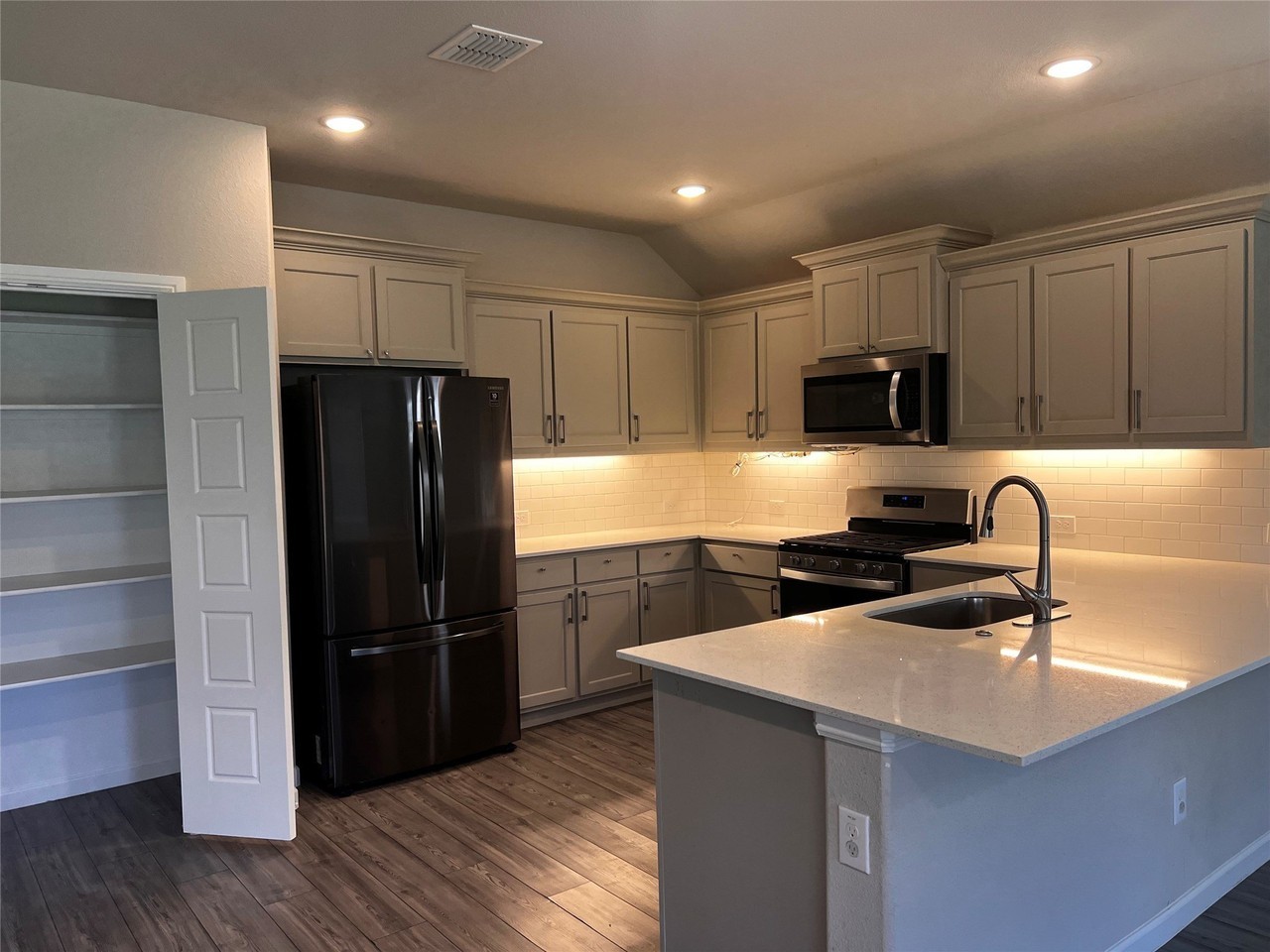 487 Deer Canyon Way - Photo 3 of 5