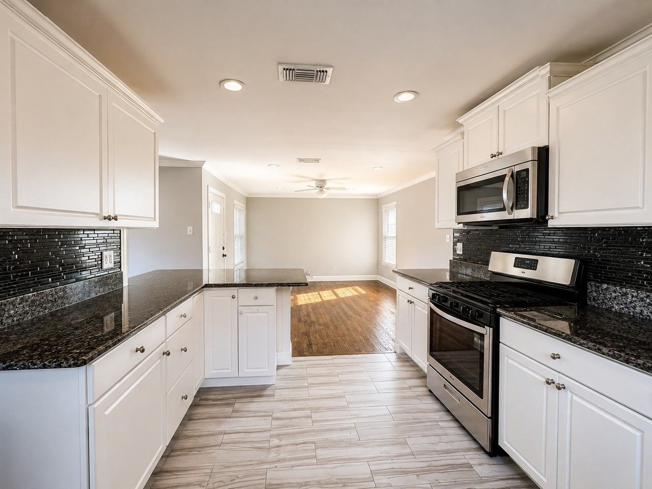 3860 Durango Dr - Photo 3 of 15