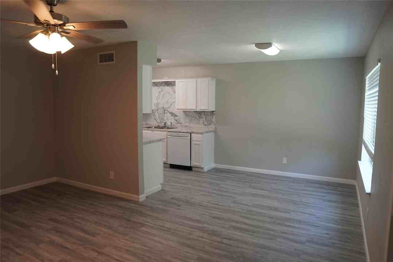 6754 Trail Lake Dr #B - Photo 4 of 17