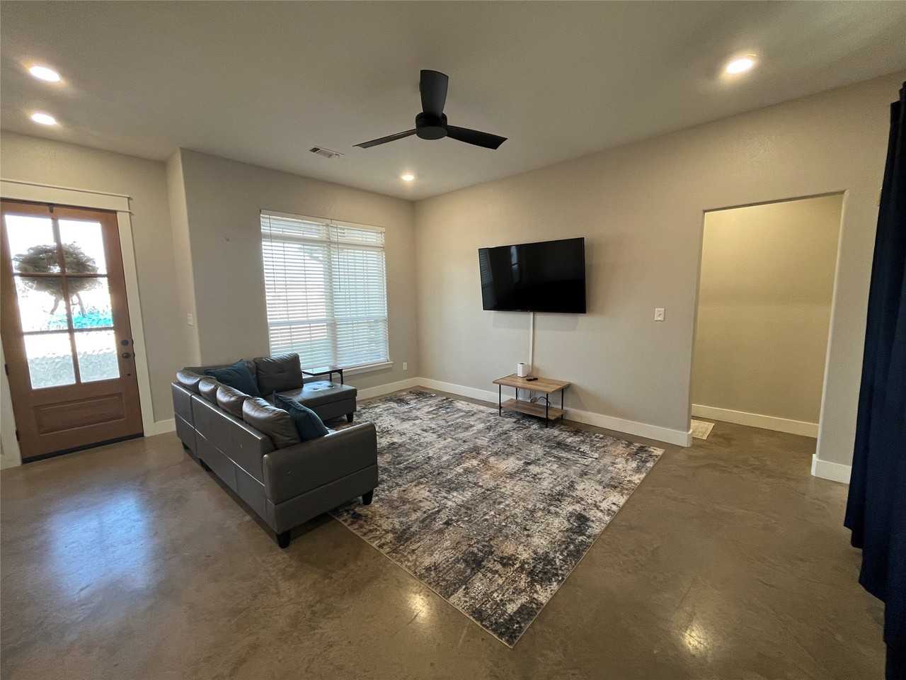 171 Cool Meadows Ct - Photo 6 of 26