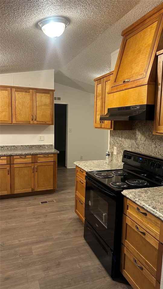 3716 Brook Valley St - Photo 6 of 20