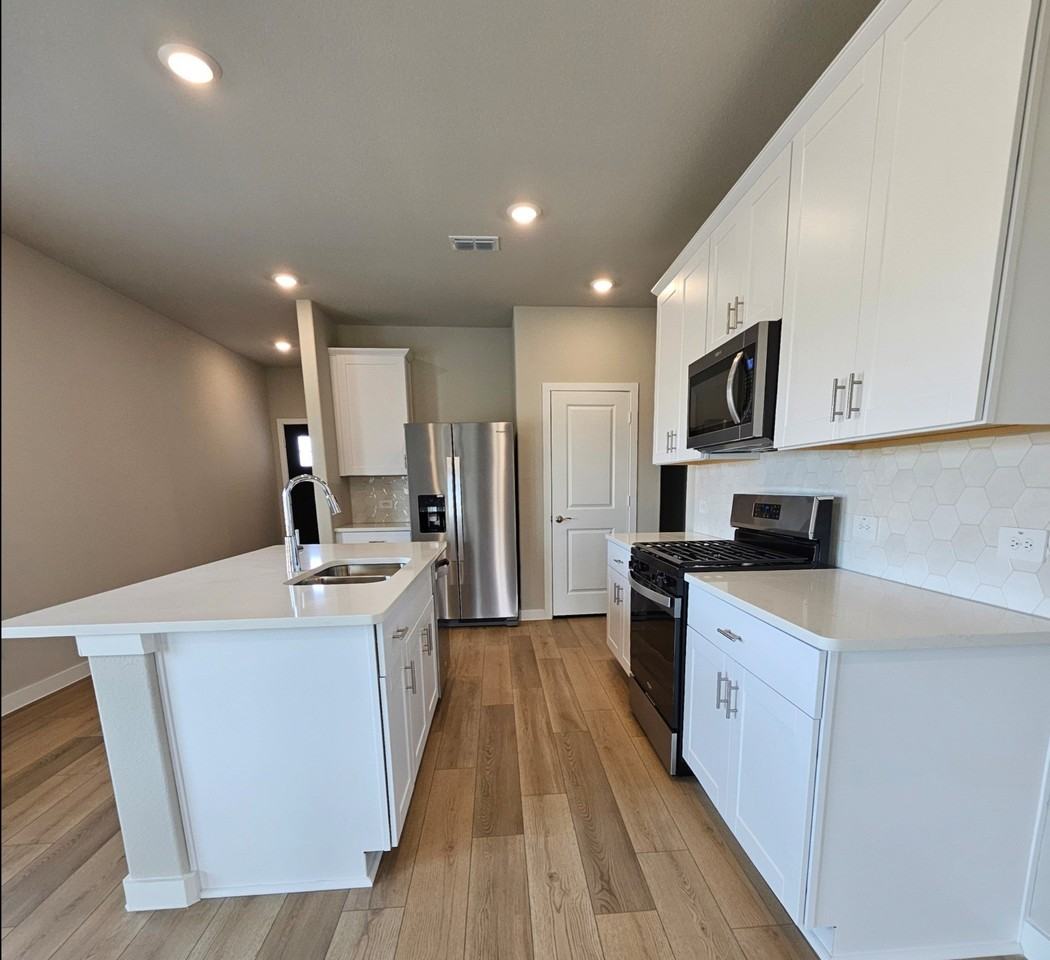 5208 Golden Trout Dr - Photo 2 of 14