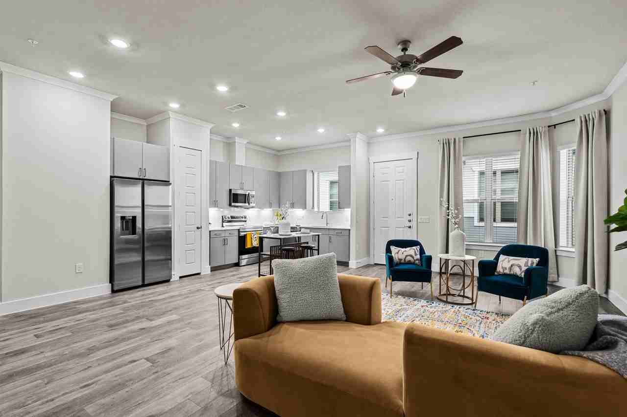 3292 Ganzer Rd W #1111B - Photo 3 of 37