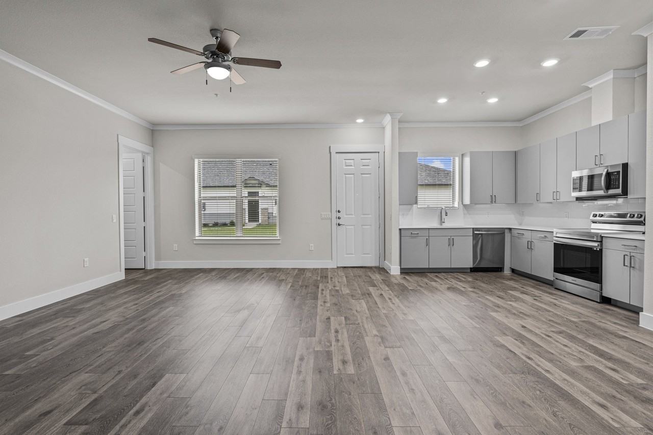 3293 Ganzer Rd W #809A - Photo 2 of 40
