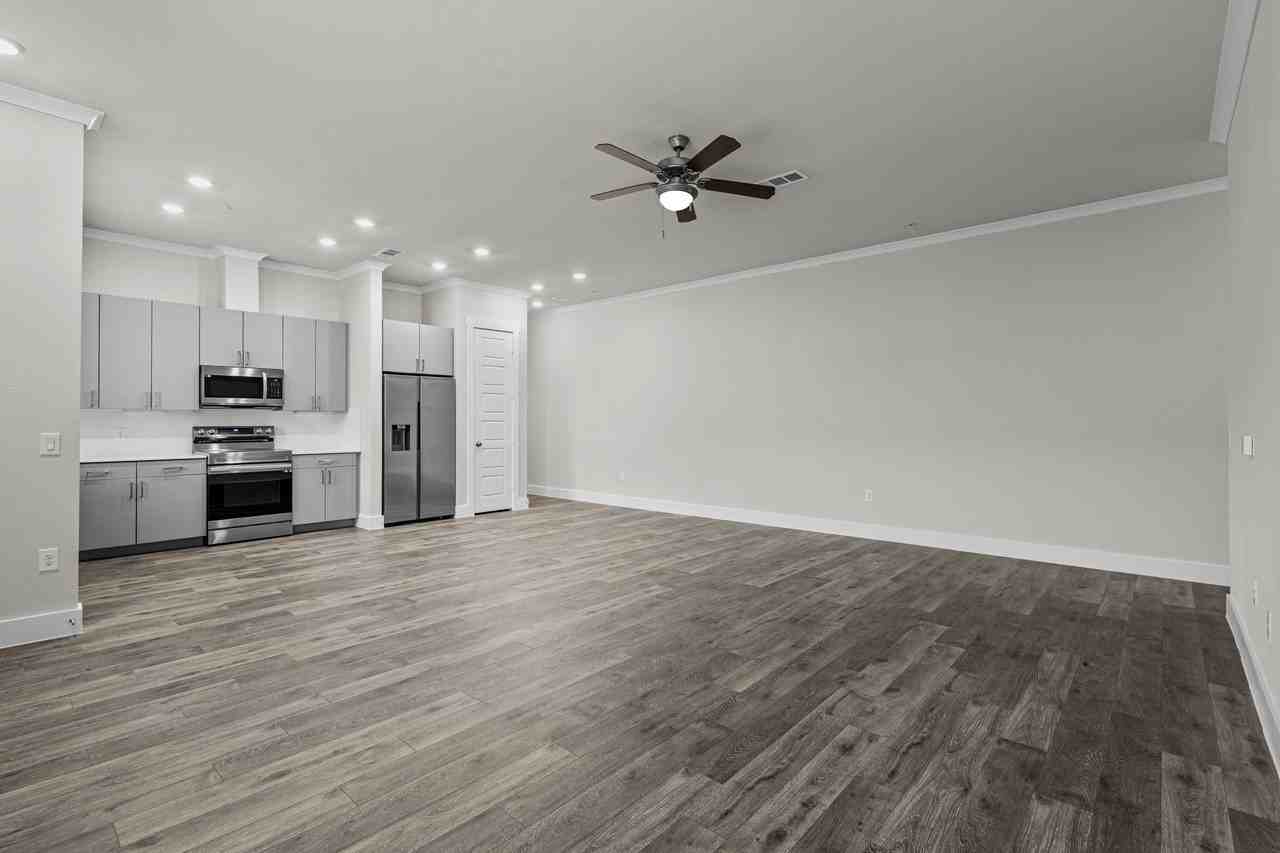 3293 Ganzer Rd W #809A - Photo 5 of 40