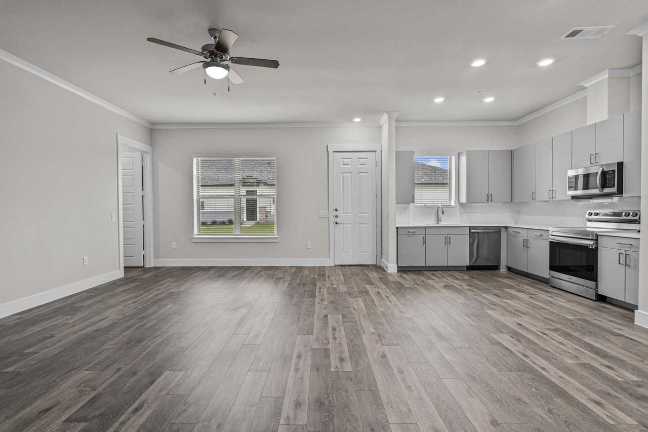 3294 Ganzer Rd W #80813A - Photo 3 of 40