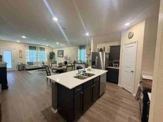 914 Jett Dr - Photo 5 of 25