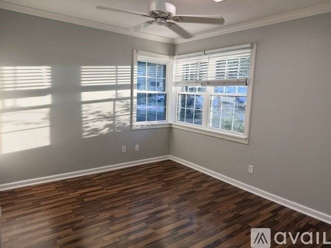 4925 Lubbock Ave - Photo 5 of 13