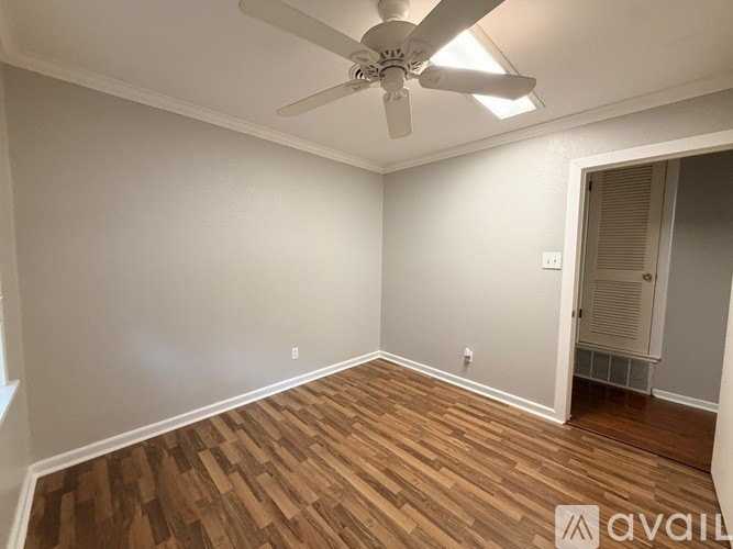 4925 Lubbock Ave - Photo 6 of 13