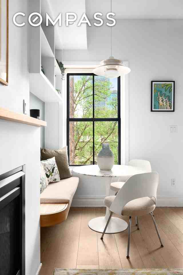 256 Cumberland St #4 - Photo 4 of 12