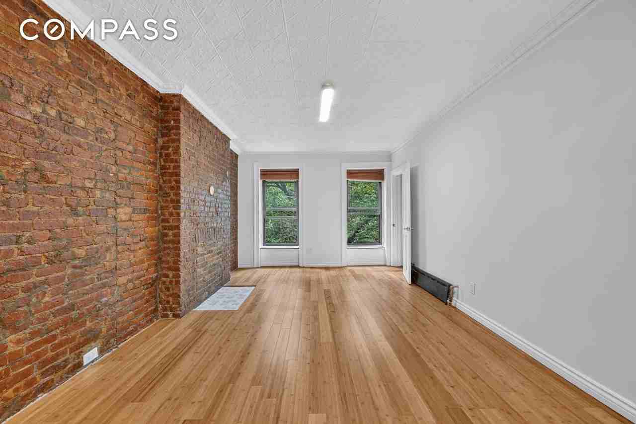 113 Waverly Ave #3