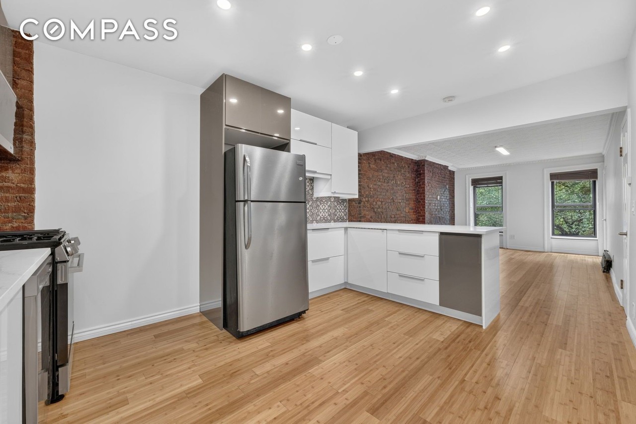 113 Waverly Ave #3 - Photo 3 of 13