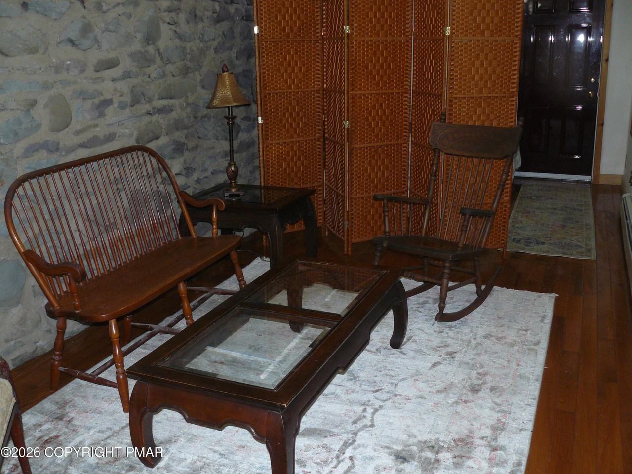 3128 Old Canadensis Hill Rd - Photo 7 of 9
