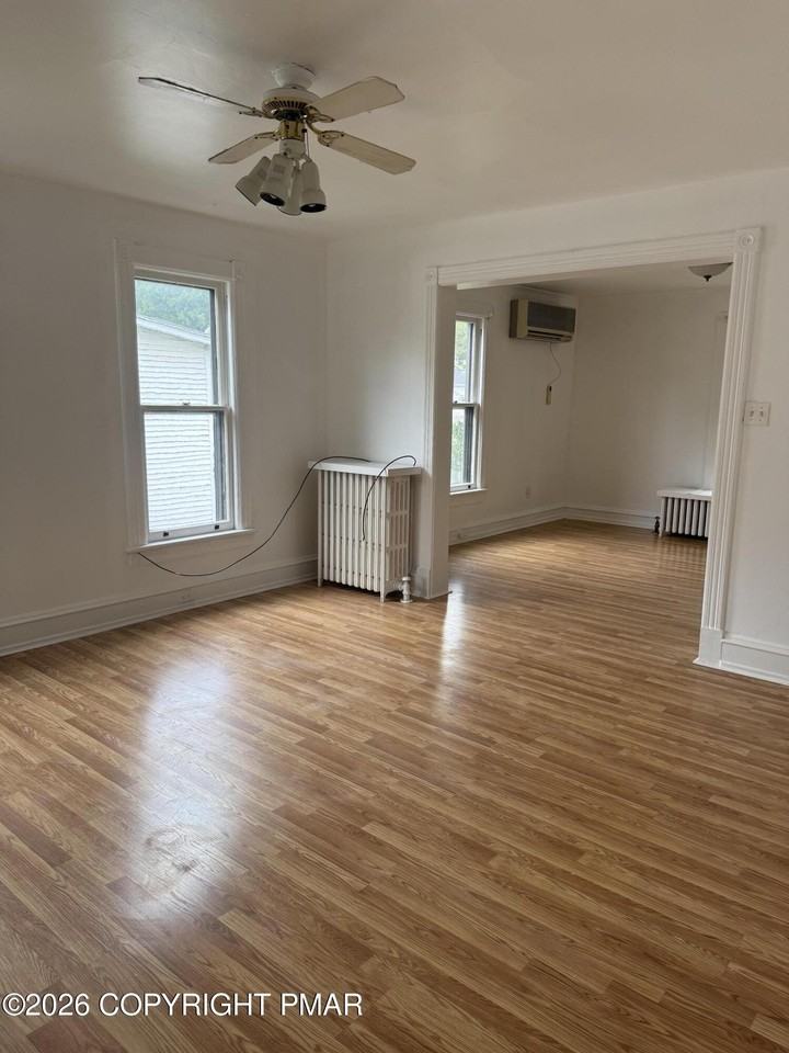 722 Scott St #B - Photo 4 of 23