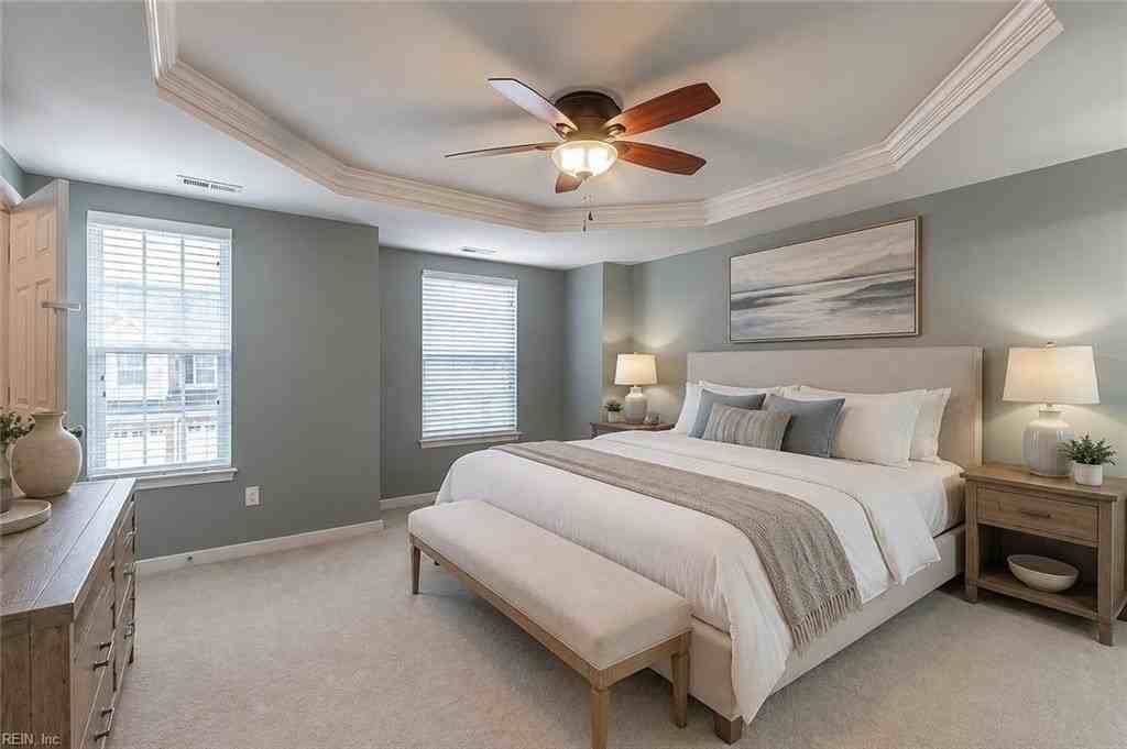 4615 Noland Blvd - Photo 4 of 9
