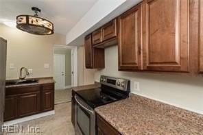 83 Gillis Rd - Photo 2 of 11