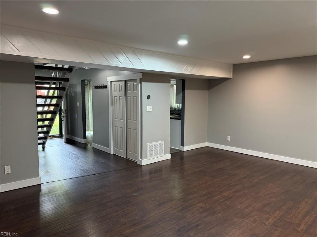 11 Farington Cir - Photo 5 of 17