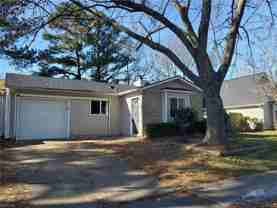 1425 Goldfinch Ln - Photo 1 of 1