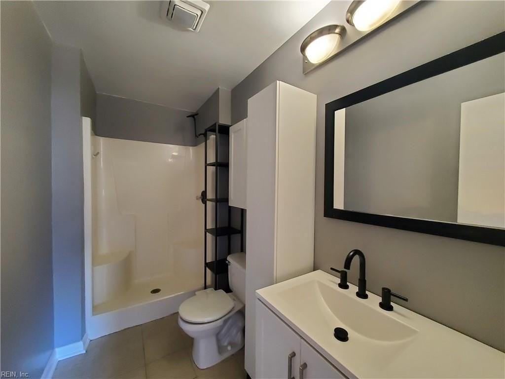 1425 Goldfinch Ln - Photo 7 of 17