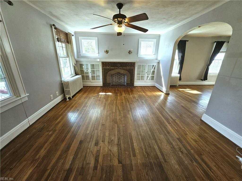 3520 Buckingham St - Photo 2 of 17