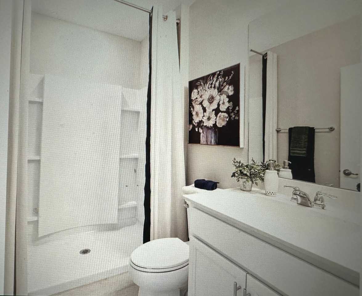 467 Sw Jeanne Ave #2 - Photo 5 of 10