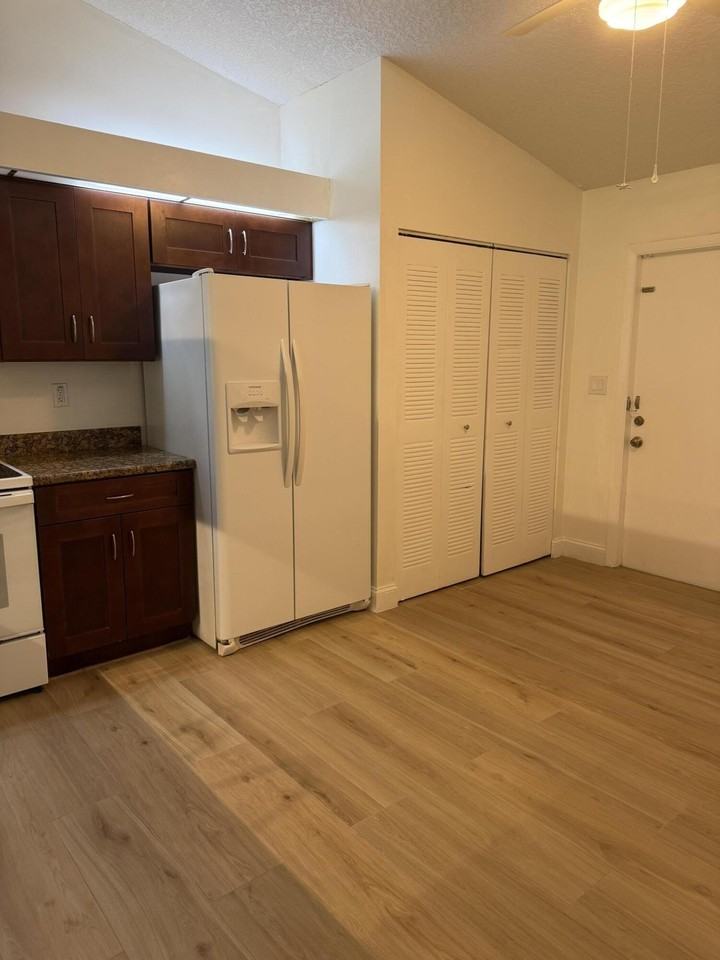 22682 Vistawood Way - Photo 6 of 15
