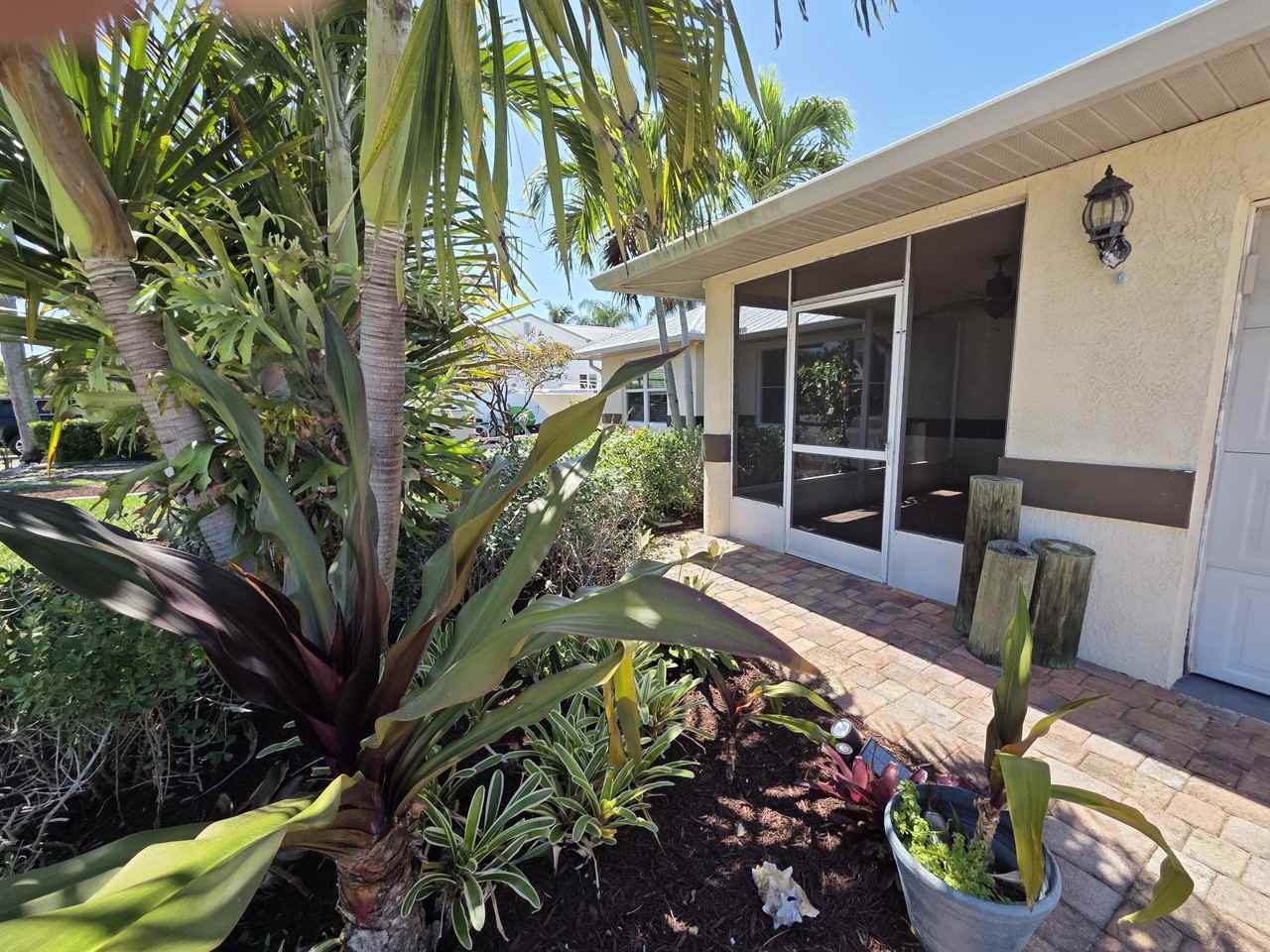 5501 Se Nassau Ter - Photo 4 of 34