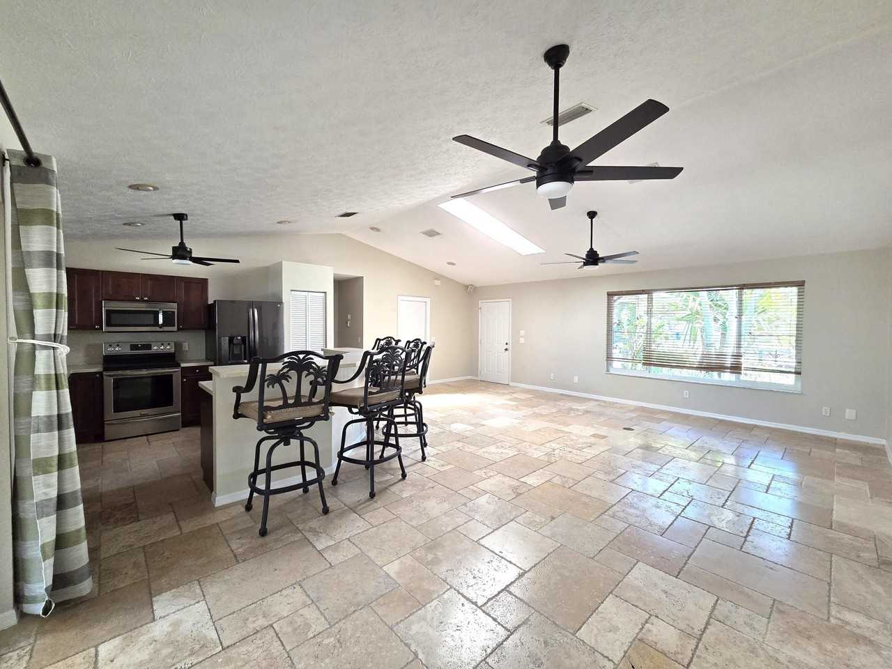 5501 Se Nassau Ter - Photo 7 of 34