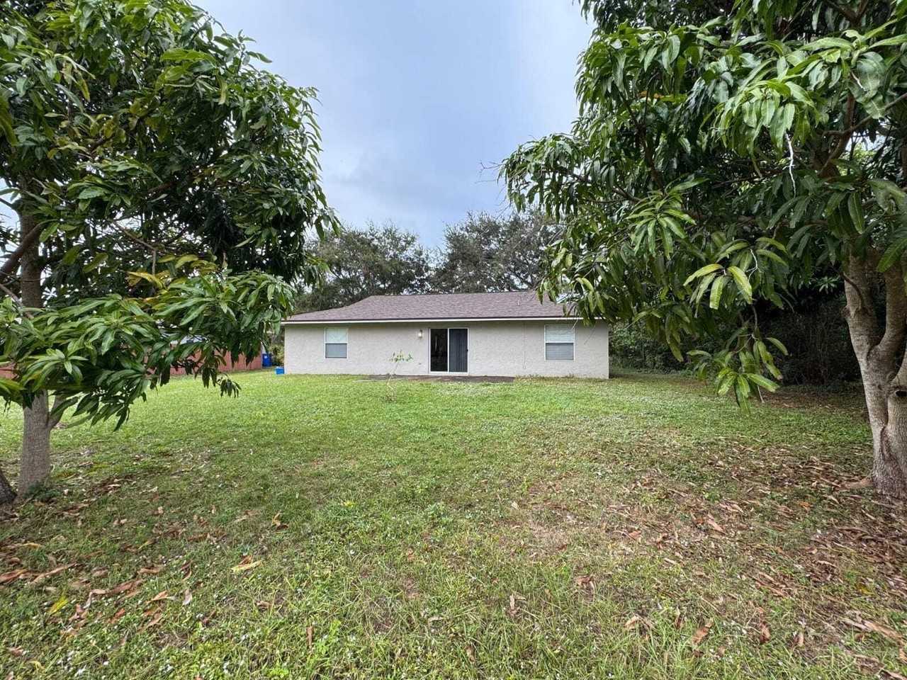 865 17th Ln Sw - Photo 4 of 17