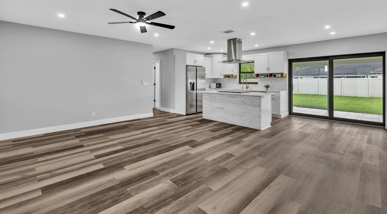 2056 Park Pl - Photo 6 of 50