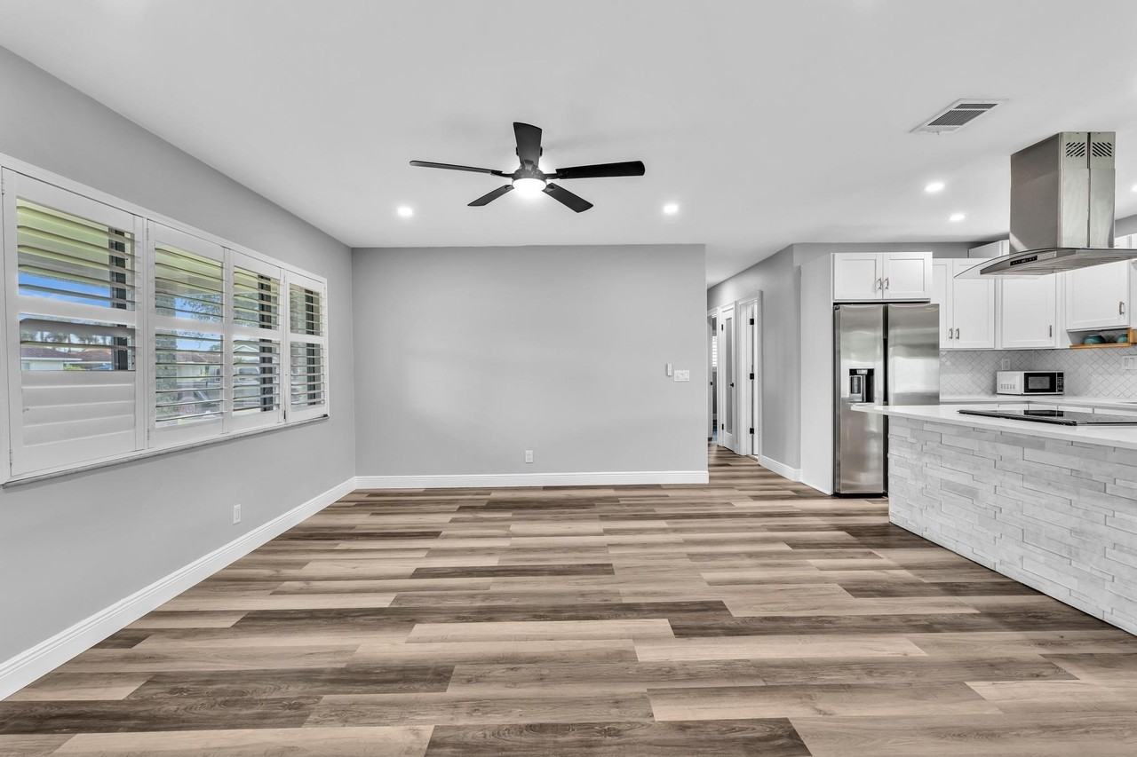 2056 Park Pl - Photo 6 of 50