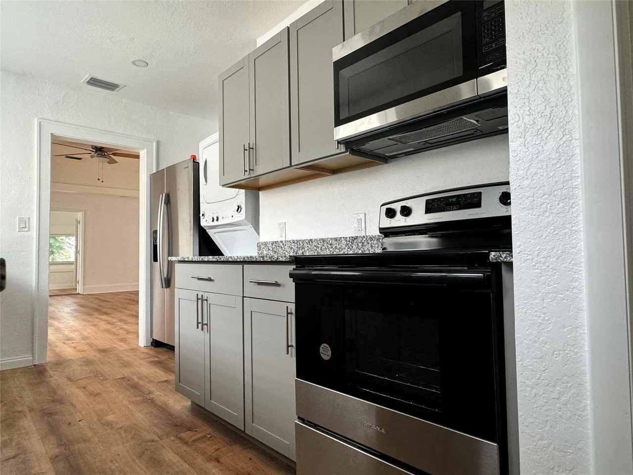 1849 Madison St - Photo 5 of 24