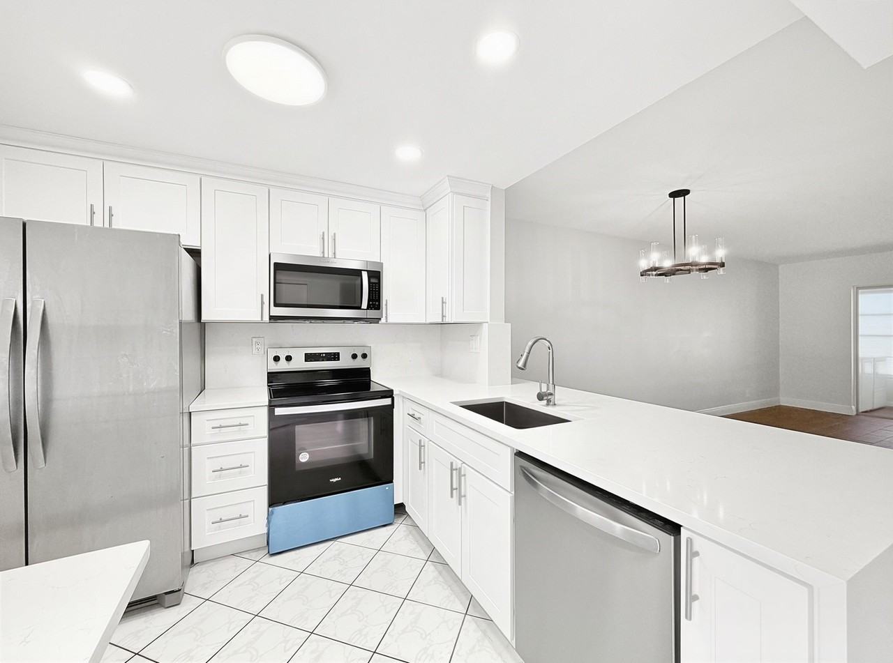 9272 Sw 3rd St #404 - Photo 2 of 20