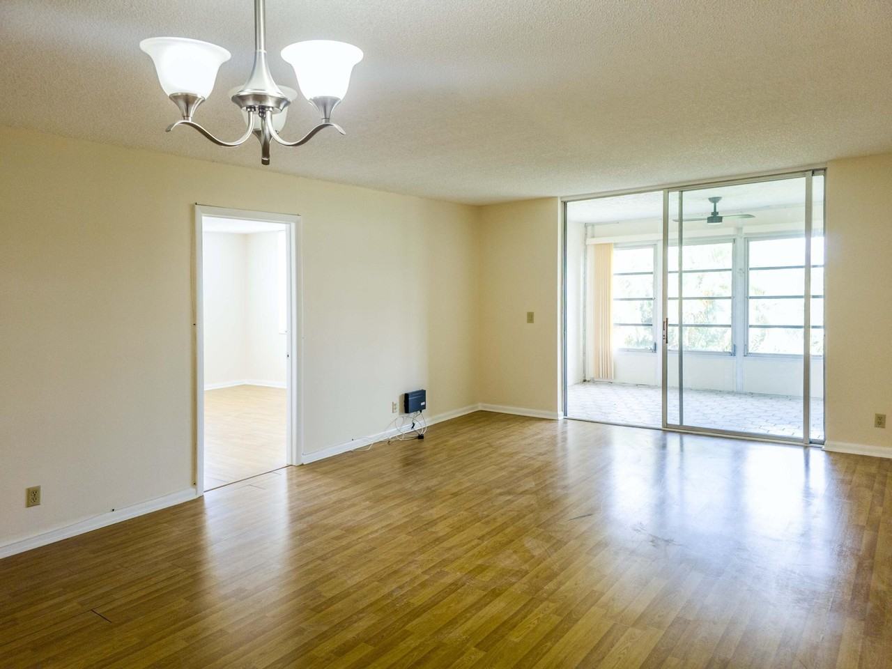 24 Abbey Ln #301 - Photo 4 of 19