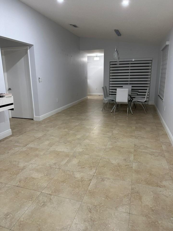 12634 Sw 256th Ter - Photo 3 of 14
