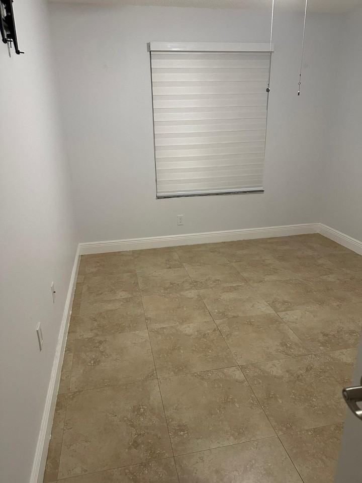 12634 Sw 256th Ter - Photo 5 of 14