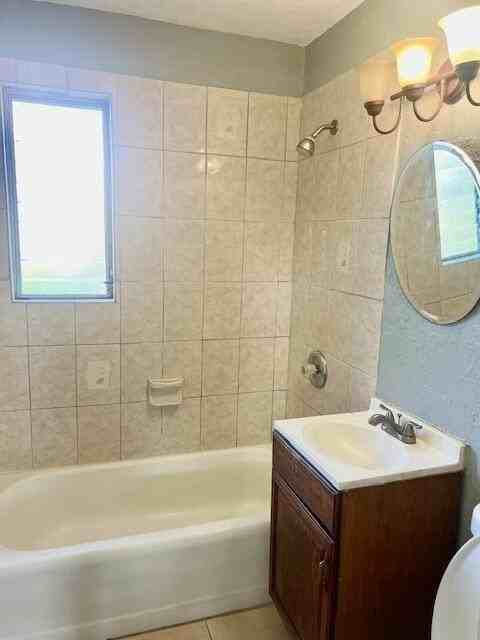 2005 Beautiful Ave - Photo 5 of 10