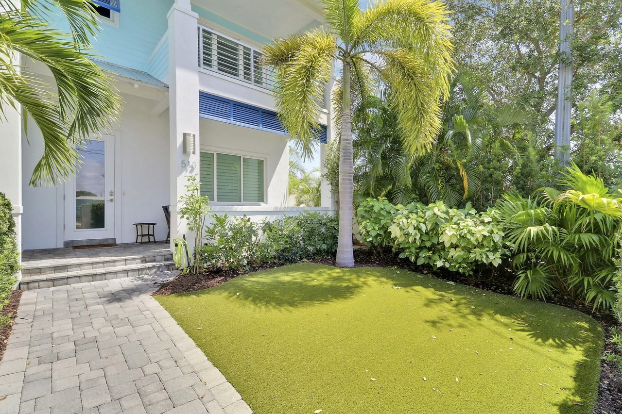 513 Sw Ocean Blvd - Photo 3 of 50
