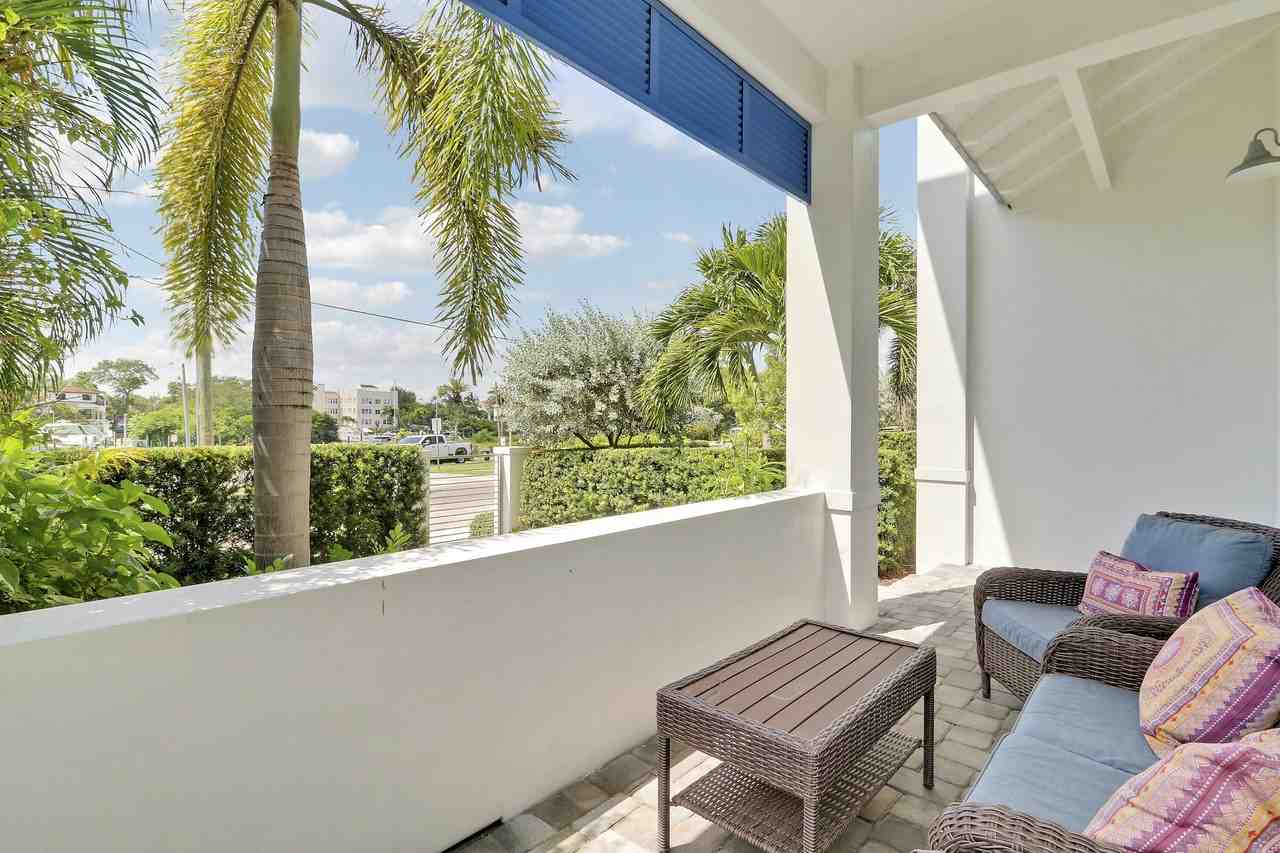 513 Sw Ocean Blvd - Photo 5 of 50