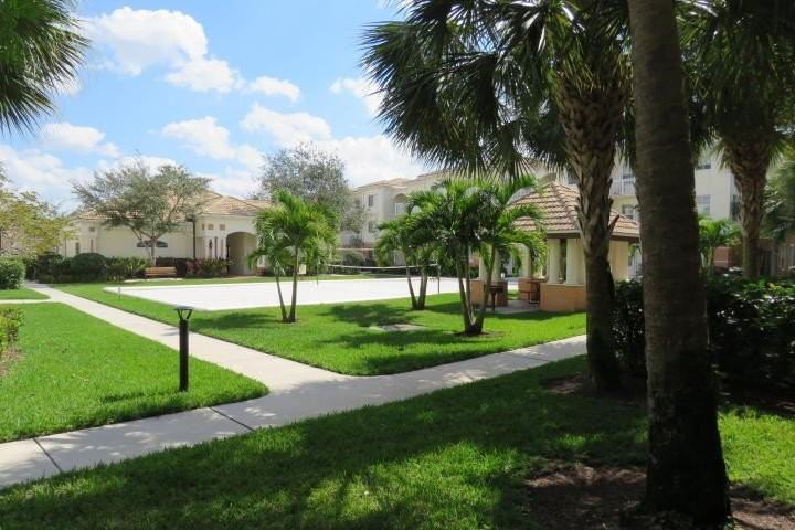 9857 Baywinds Dr #9212 - Photo 5 of 20