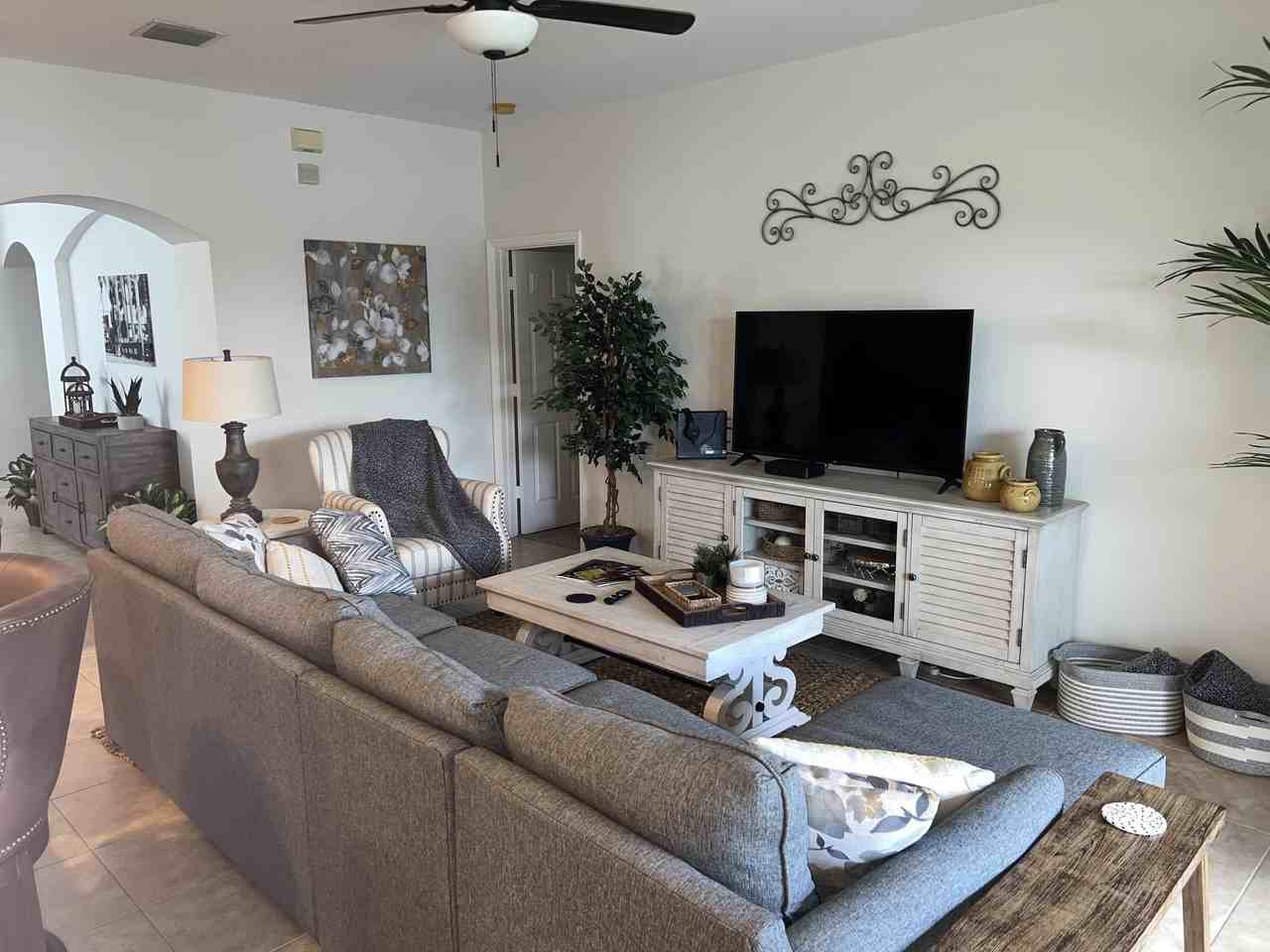 2144 Wingate Bnd - Photo 4 of 22